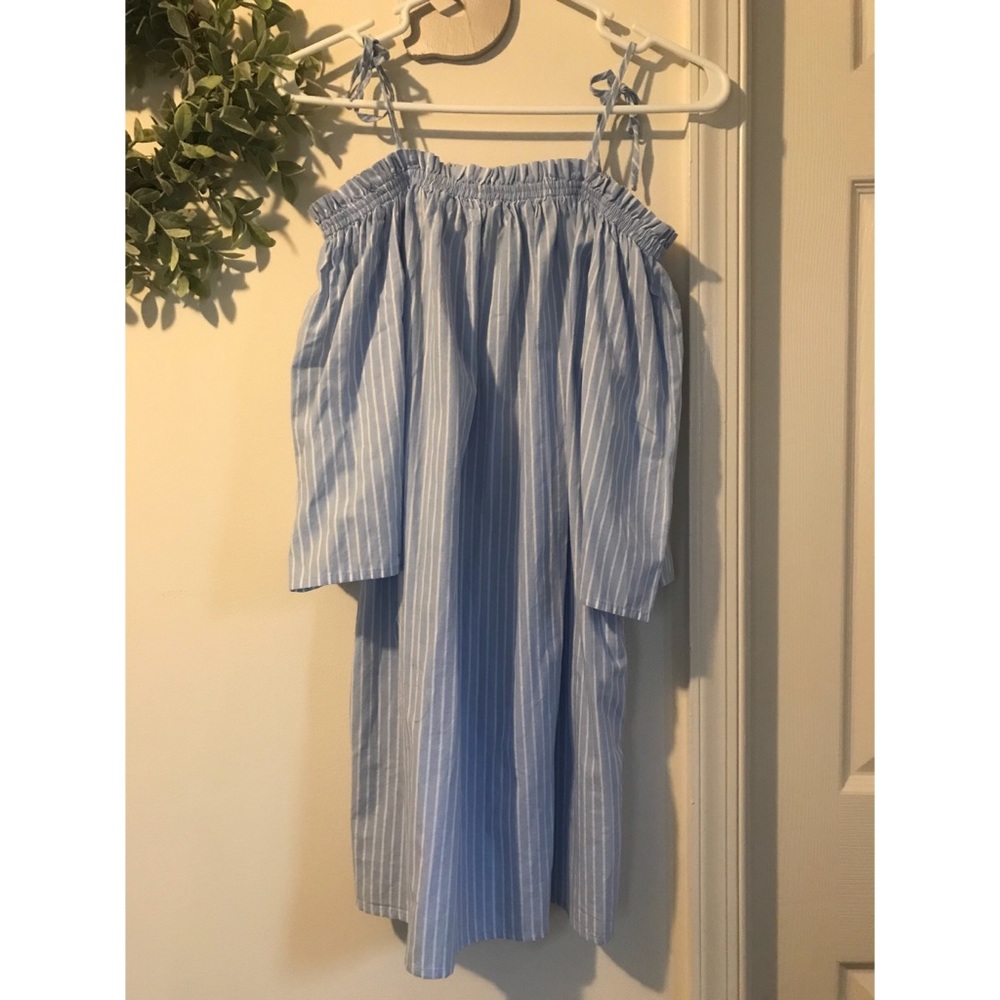 Off the Shoulder Pin Stripe Shift Dress